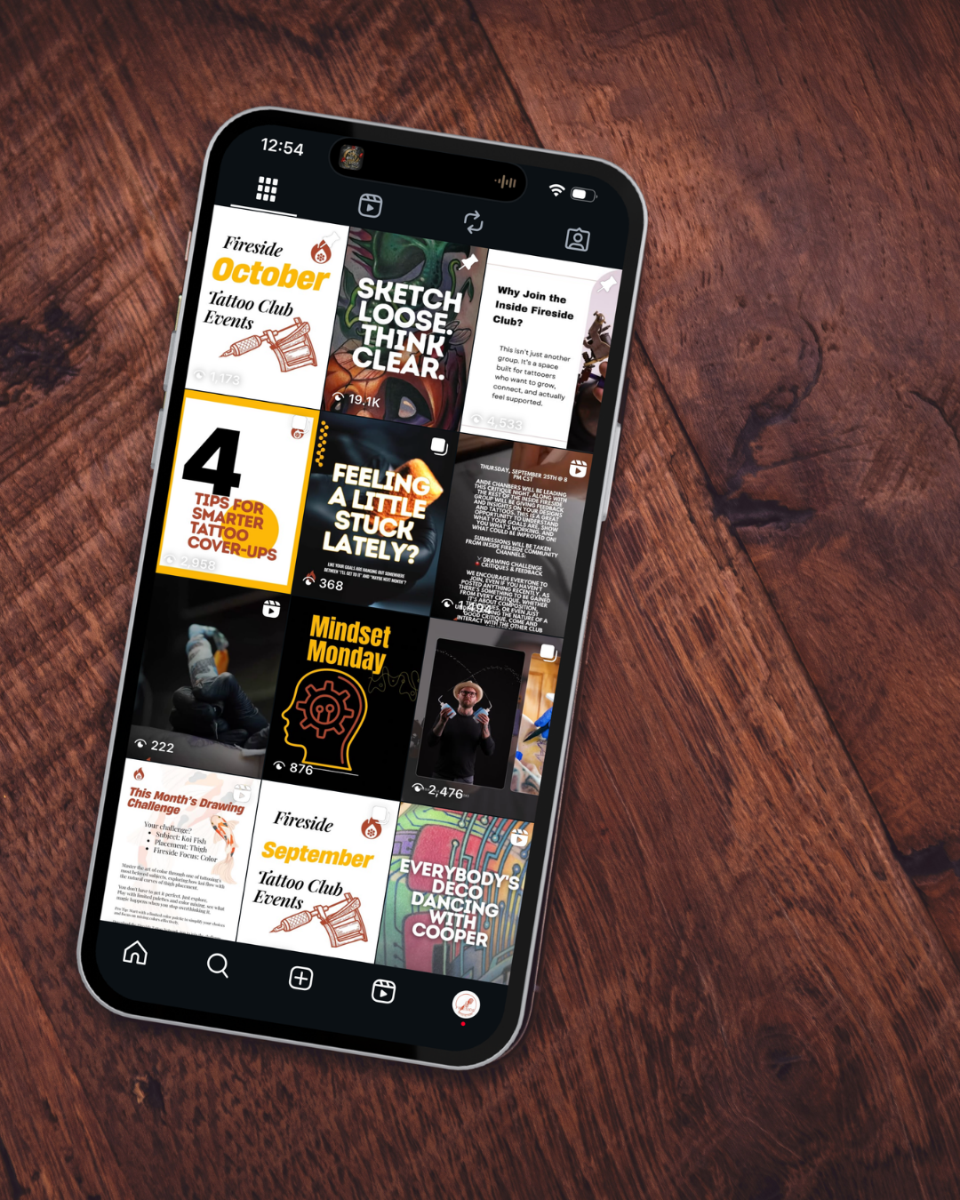 social media layout clear website